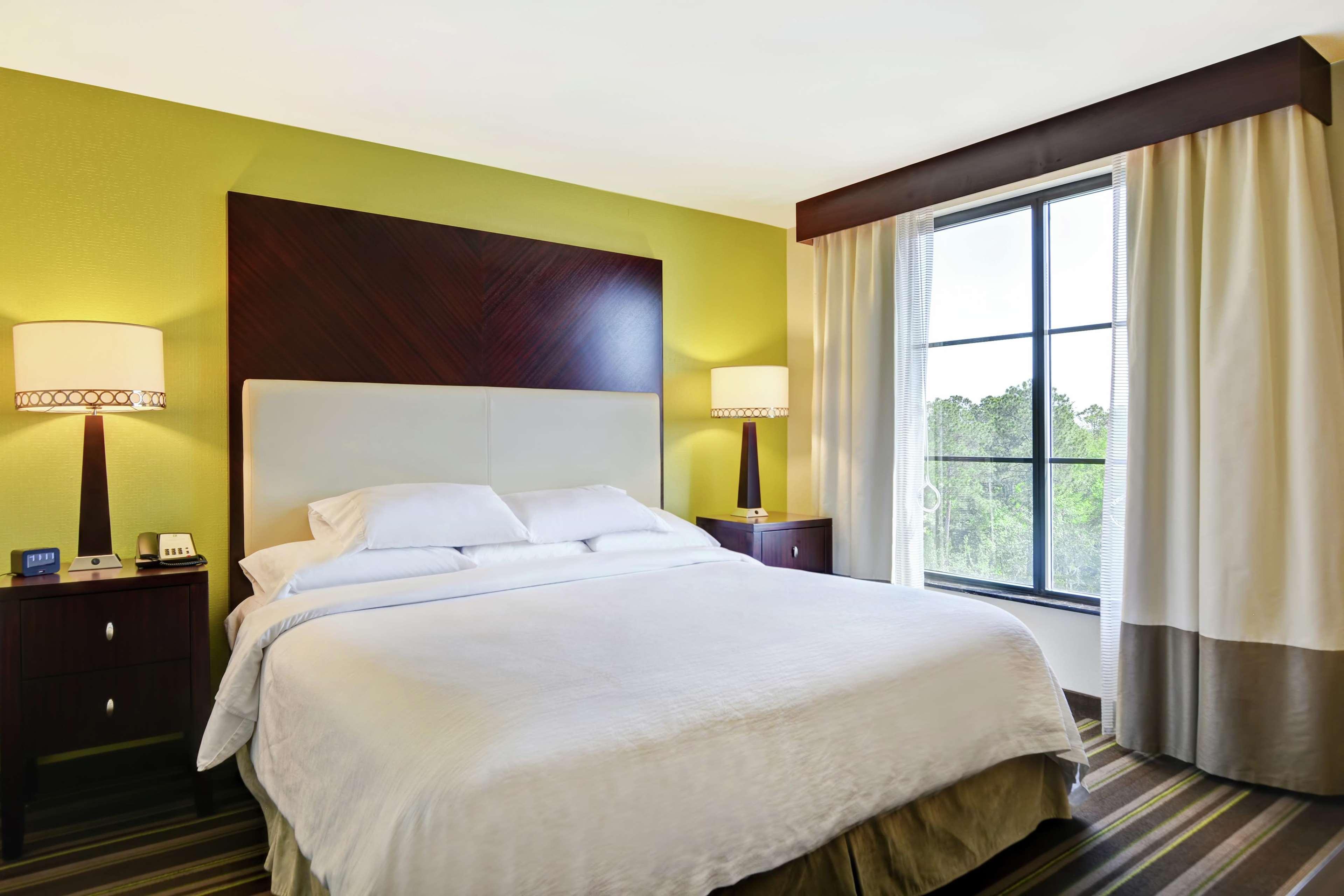 Embassy Airport 4* Savannah