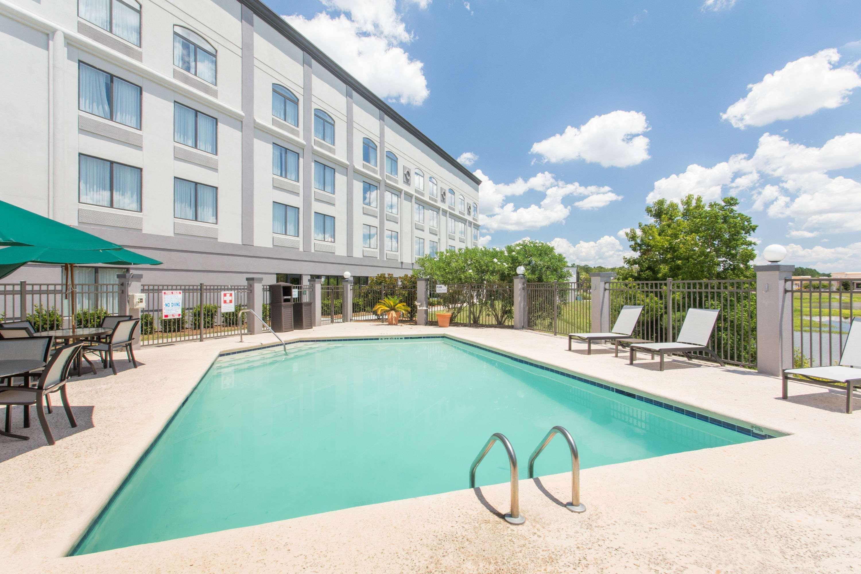 Wingate By Wyndham Pooler
