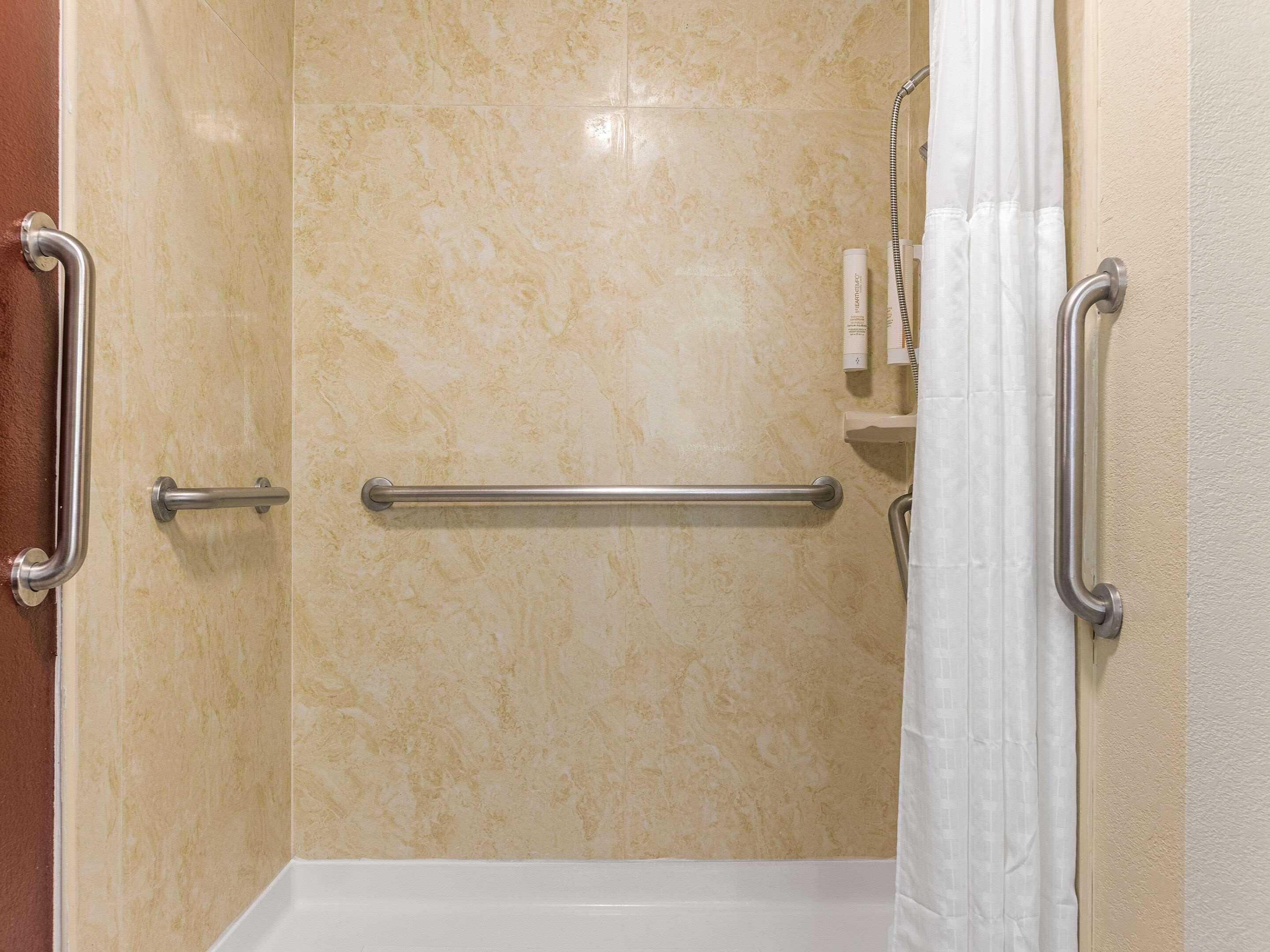 Hotel Clarion Pointe Savannah Gateway I-95 Georgetown