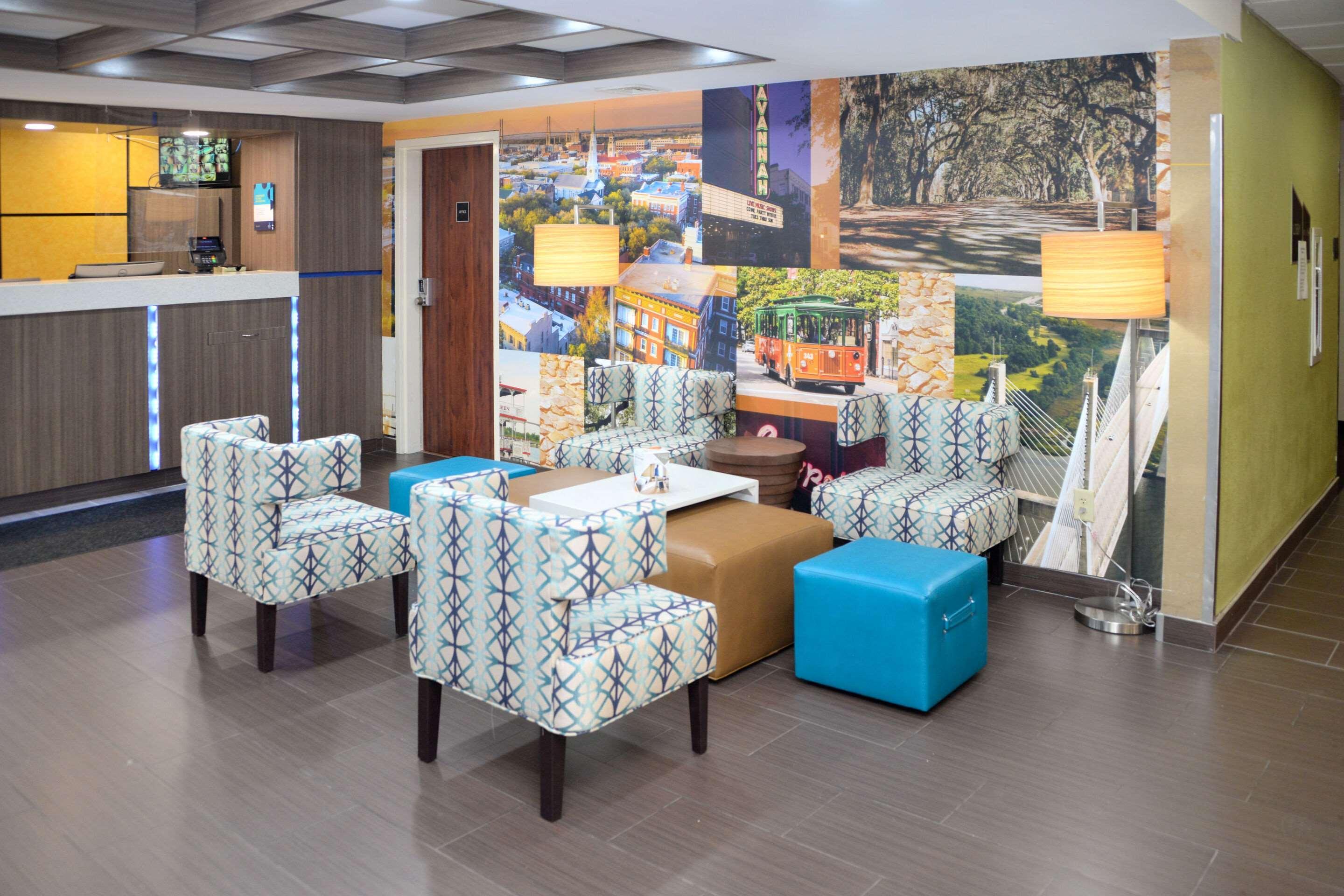 Clarion Pointe Savannah Gateway I-95 Hotel 3*
