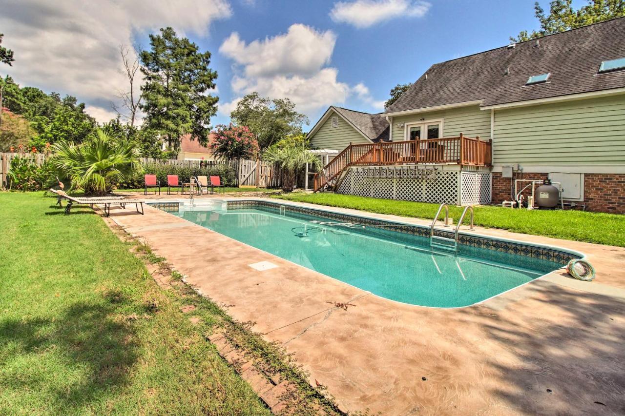 Holiday home Family With Private Pool And Yard!