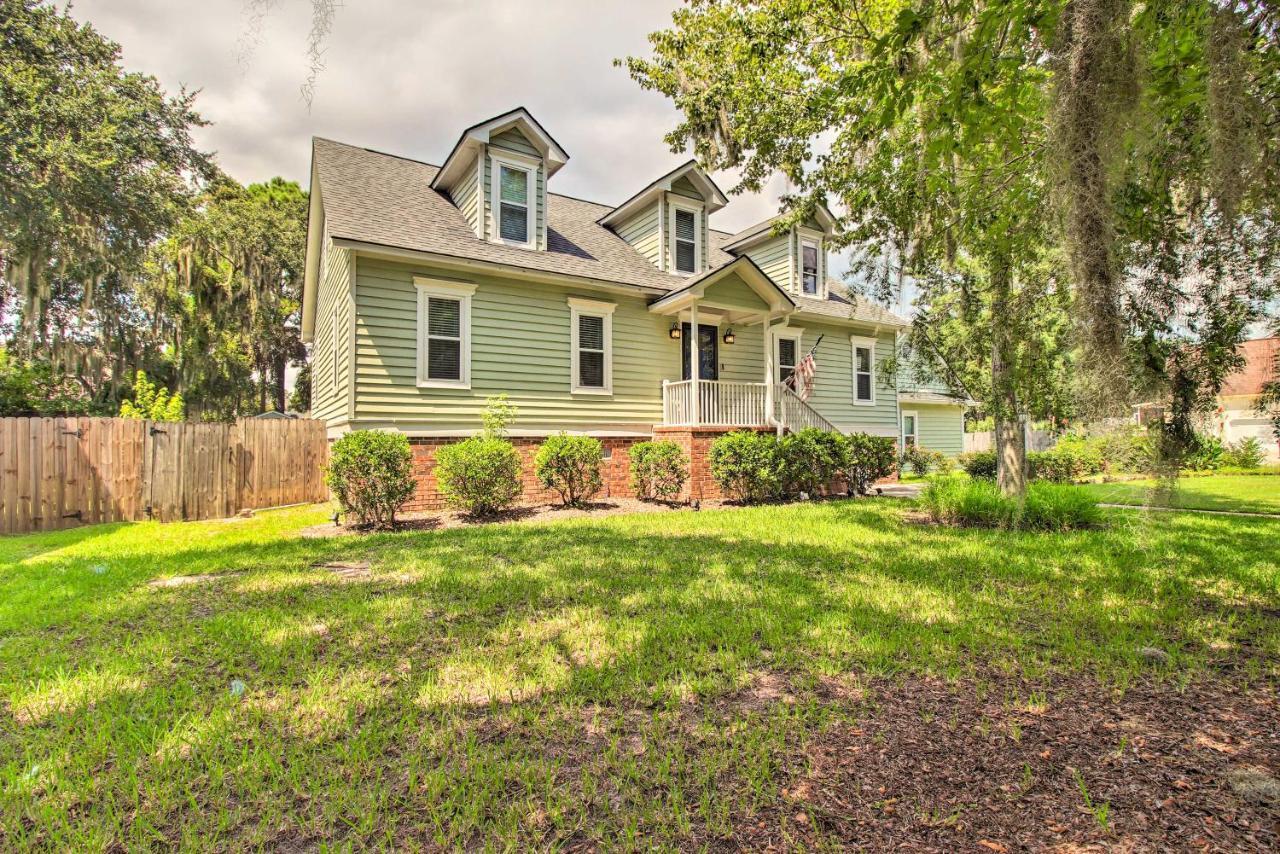 Holiday home Family With Private Pool And Yard!