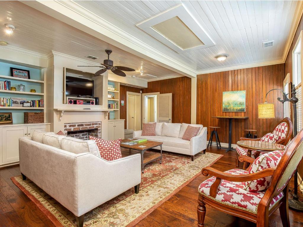 Frogtown Holiday home
