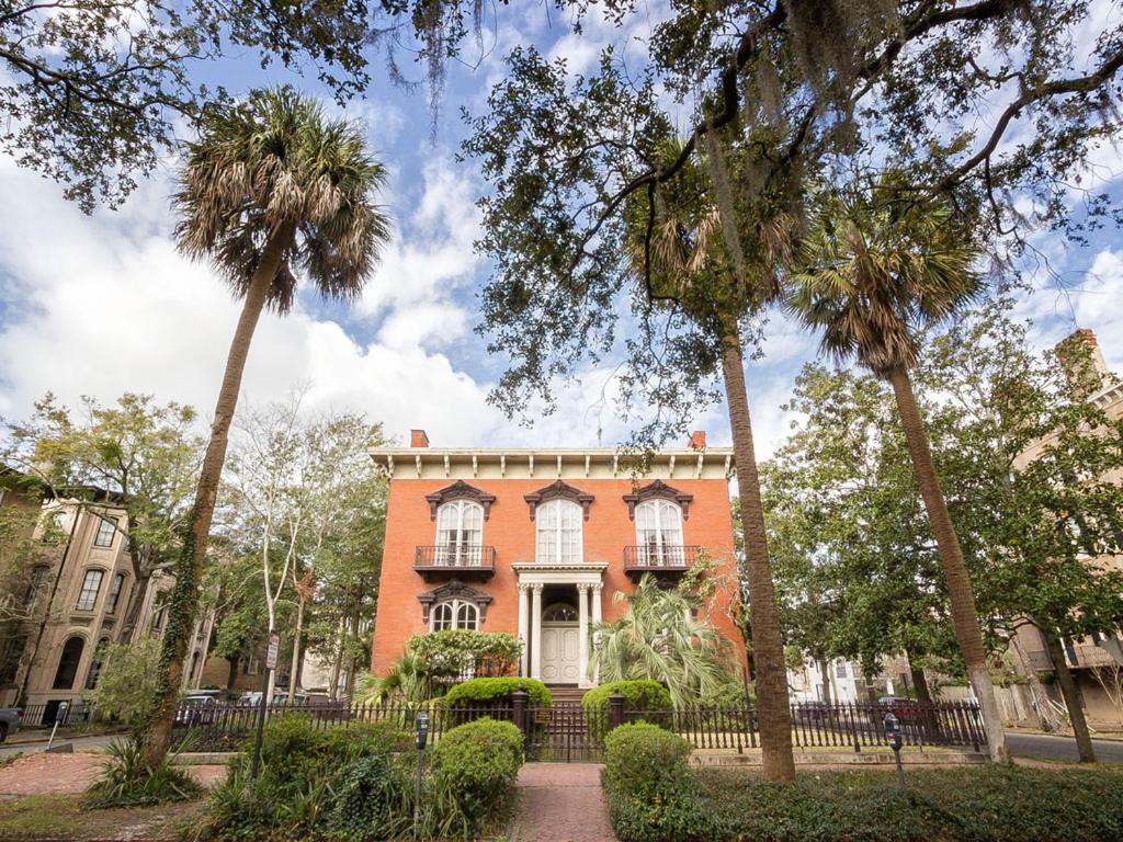 Southern Belle Skyline * Savannah