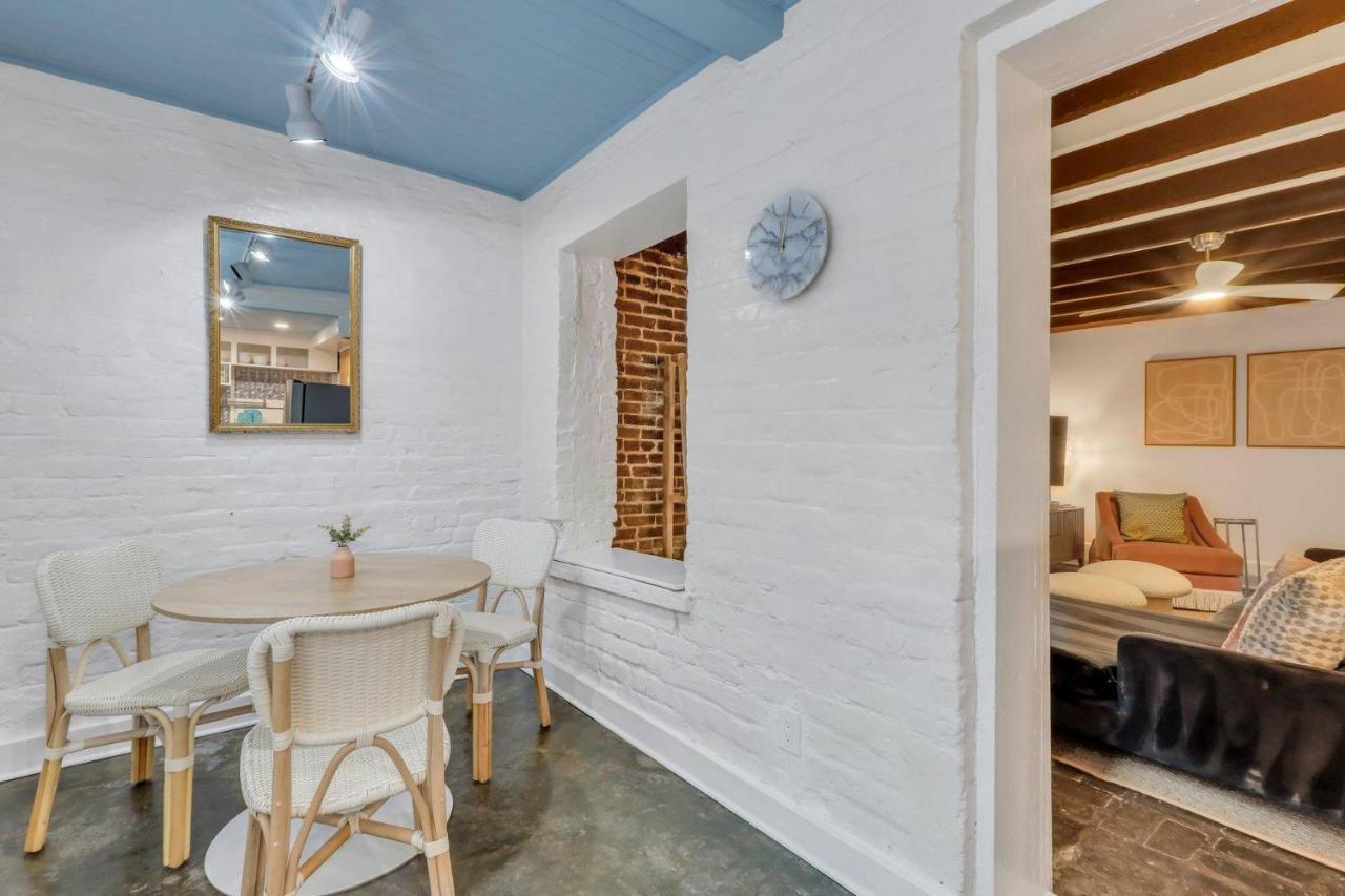 Stays Garden On Chatham Square Apartment Savannah