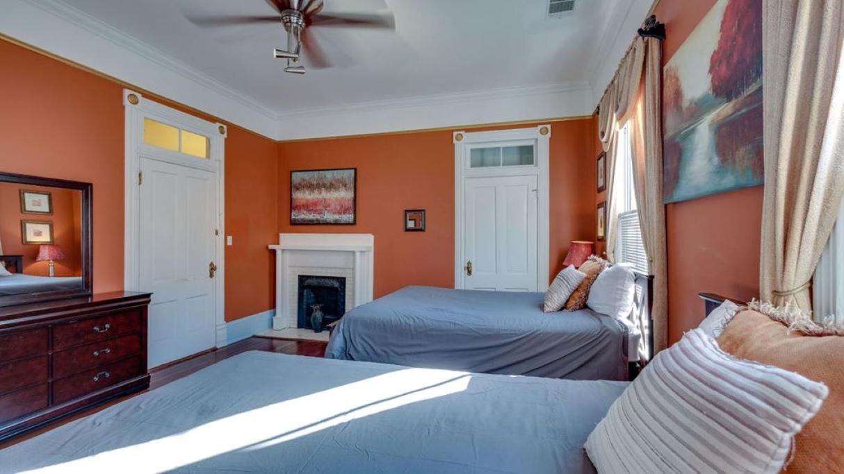 The Jepson Estate On Forsyth Park! Bed & Breakfast *