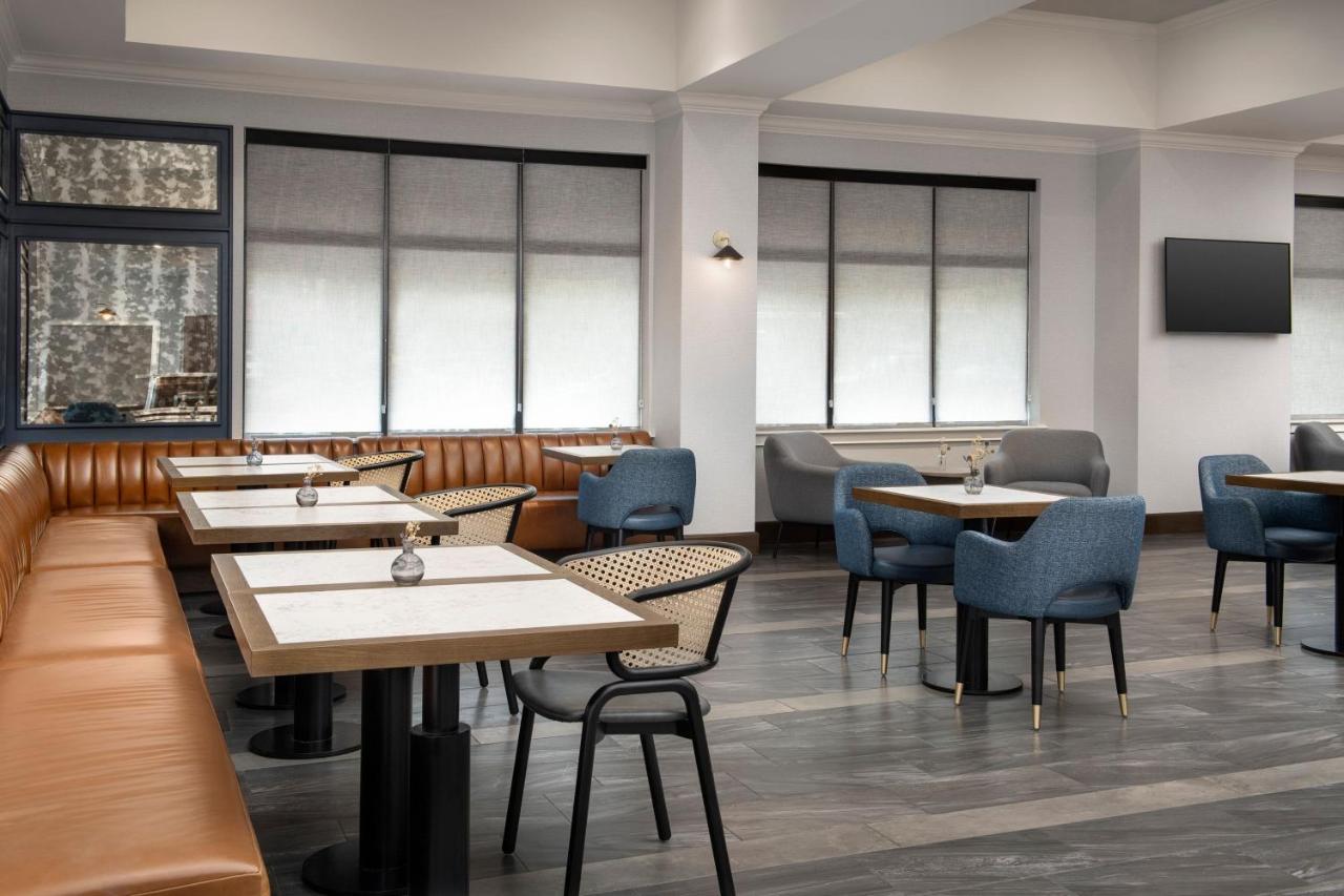 Courtyard By Marriott Downtown - Historic District 3* Savannah