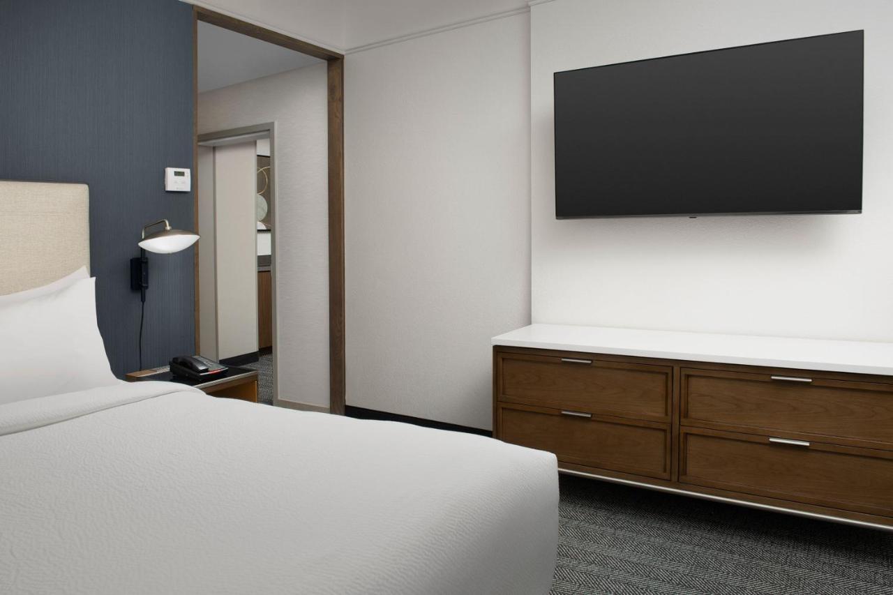 Courtyard By Marriott Downtown - Historic District 3* Savannah