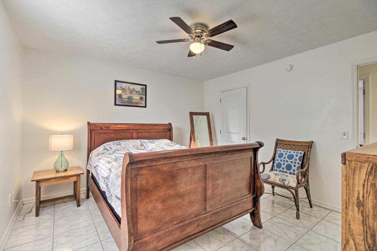 About 7 Miles To Historic District! Holiday home