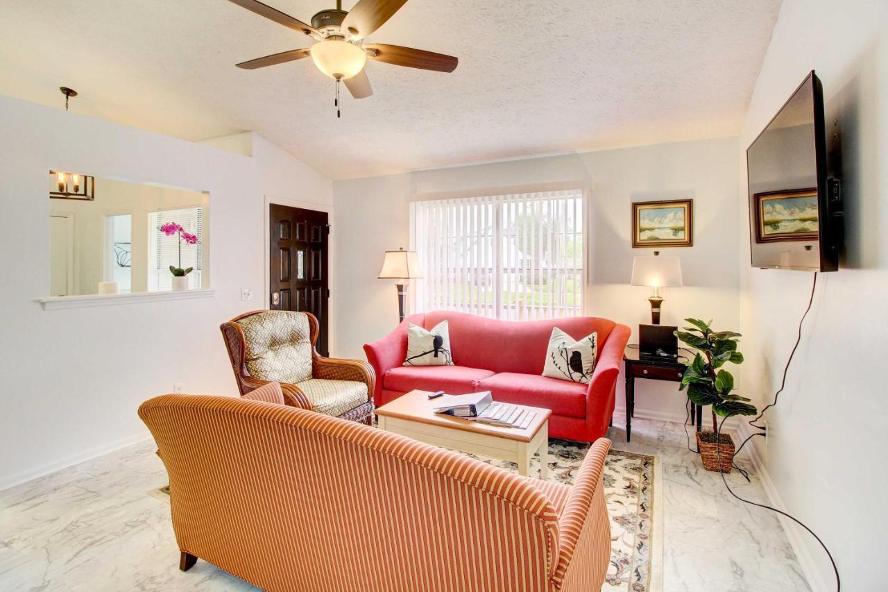 Peaceful - 11 Mi To Beaches! Holiday home Savannah