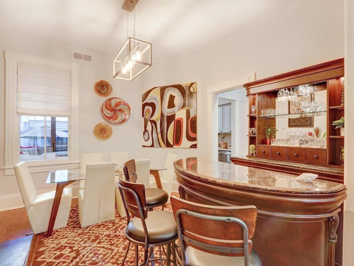 The Lyons House - Luxe Historical - Parking Included Holiday home