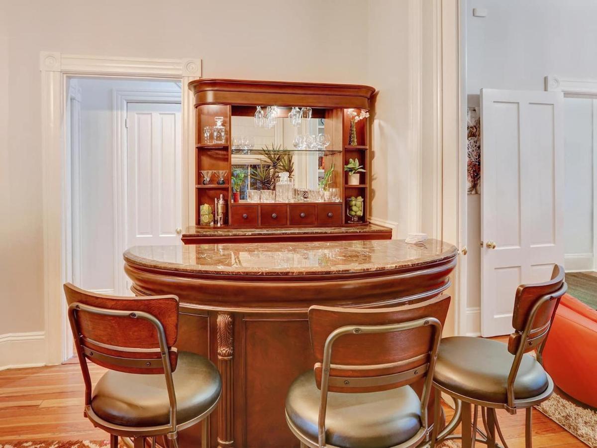 The Lyons House - Luxe Historical - Parking Included Holiday home Savannah