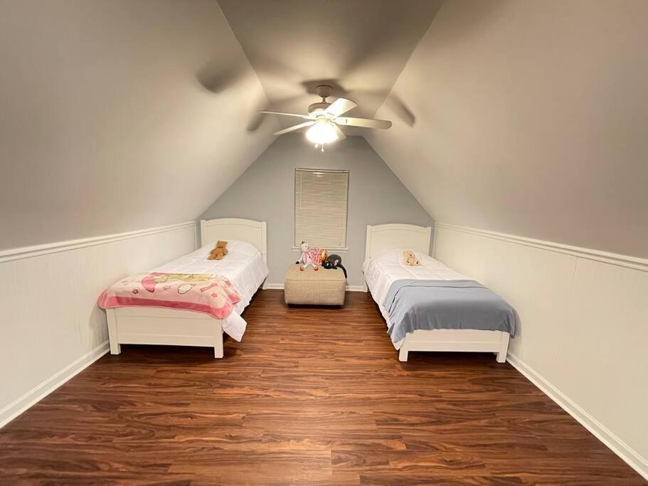 Pet-friendly, Minutes To Tybee+downtown Holiday home *