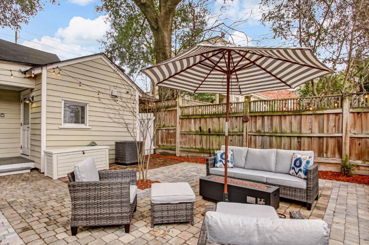 Historic 1892 Duplex Off Forsyth Park Holiday home