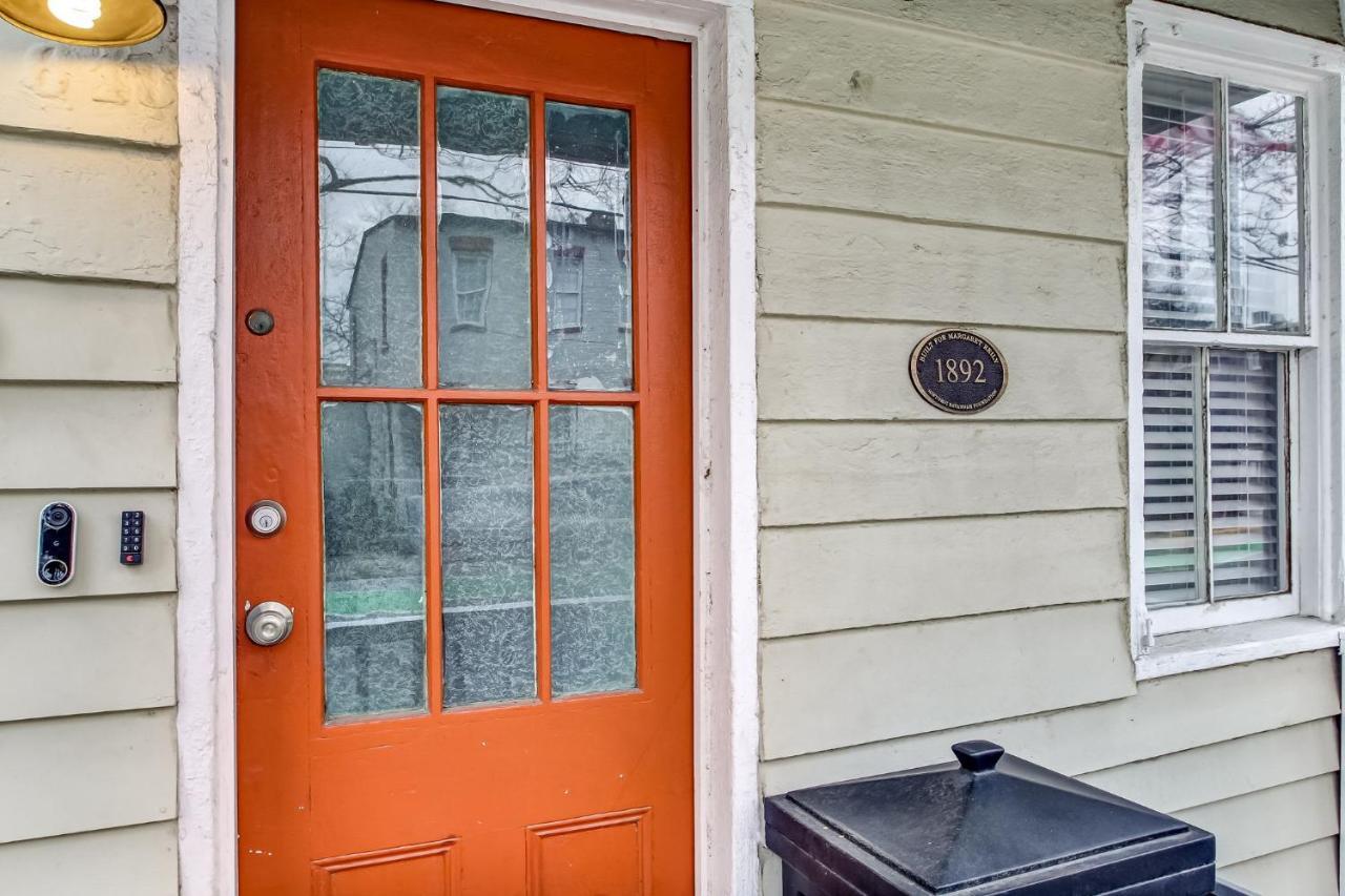 Holiday home Historic 1892 Duplex Off Forsyth Park *