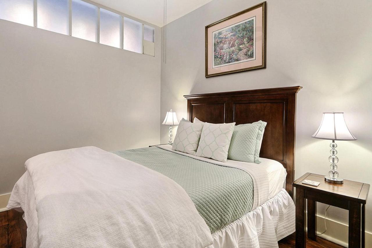 Ellis Square Loft