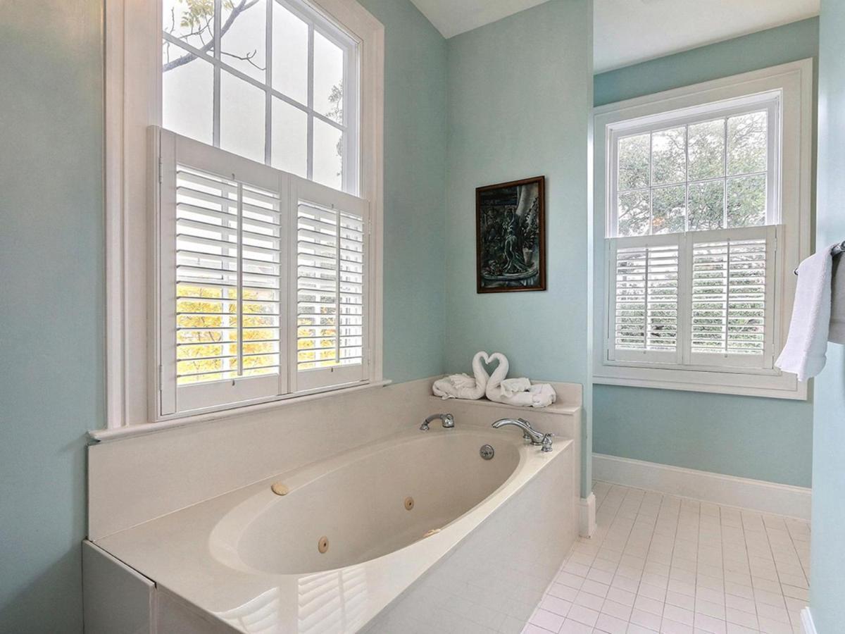 Mint Julep Estate Savannah