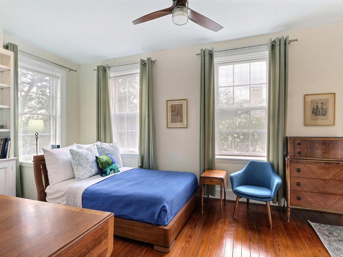 Seona House Savannah