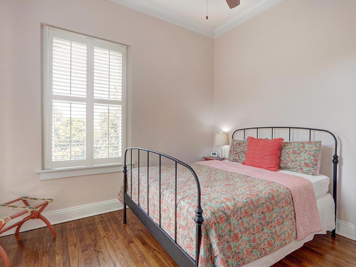 Apartment Charm On Liberty Savannah