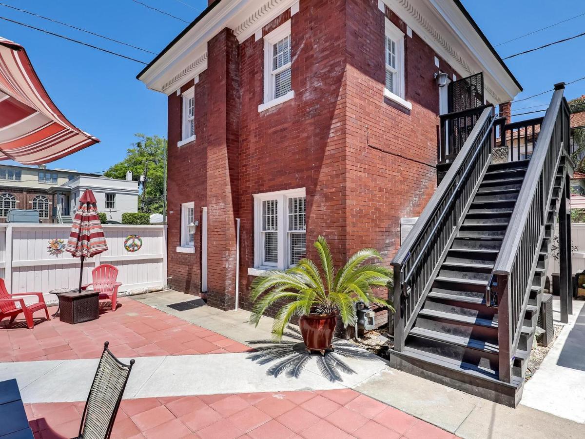 Drayton Place Carriage Unit 2 * Savannah