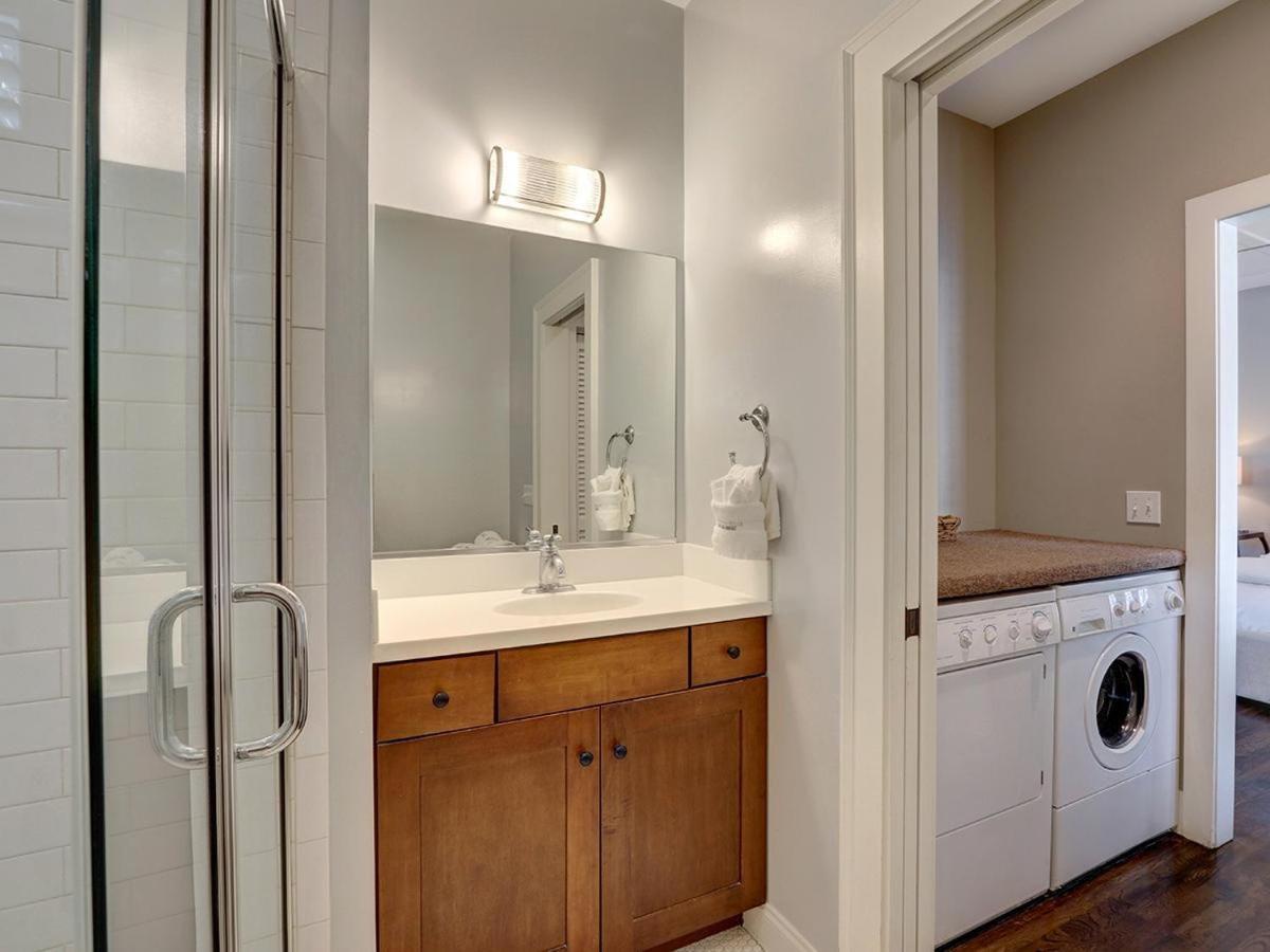 Southern Elegance Carriage House * Savannah