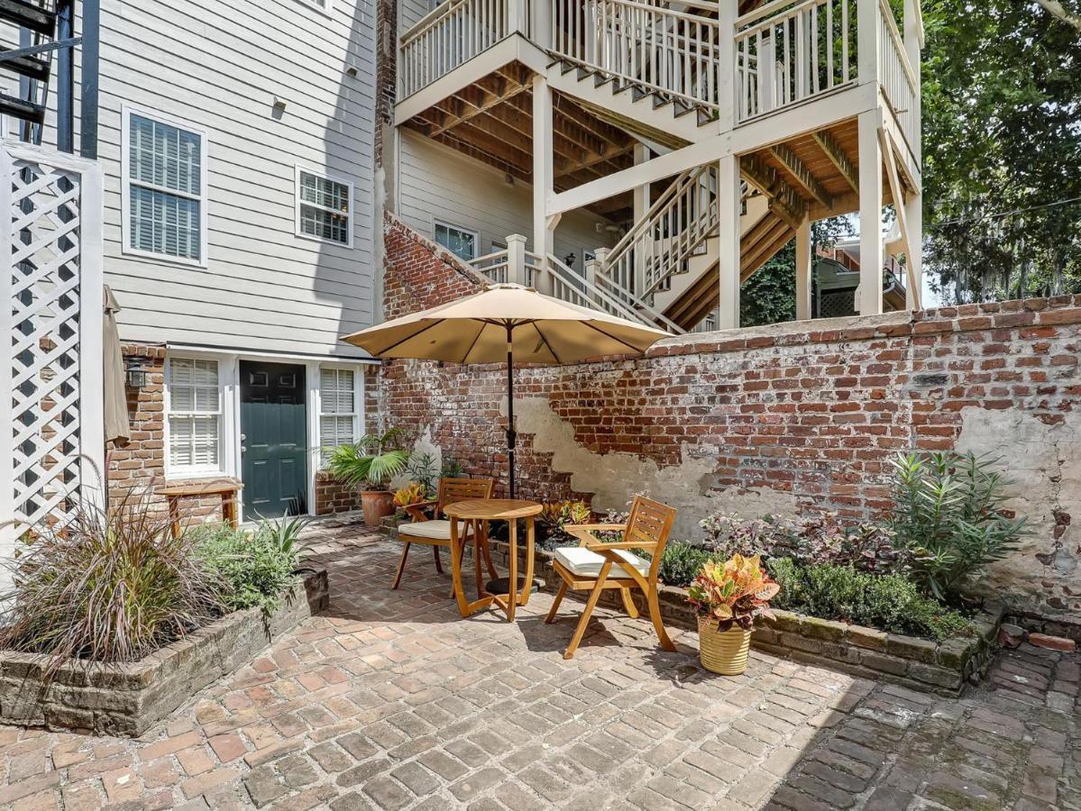 Gordon Live Oak Apartment