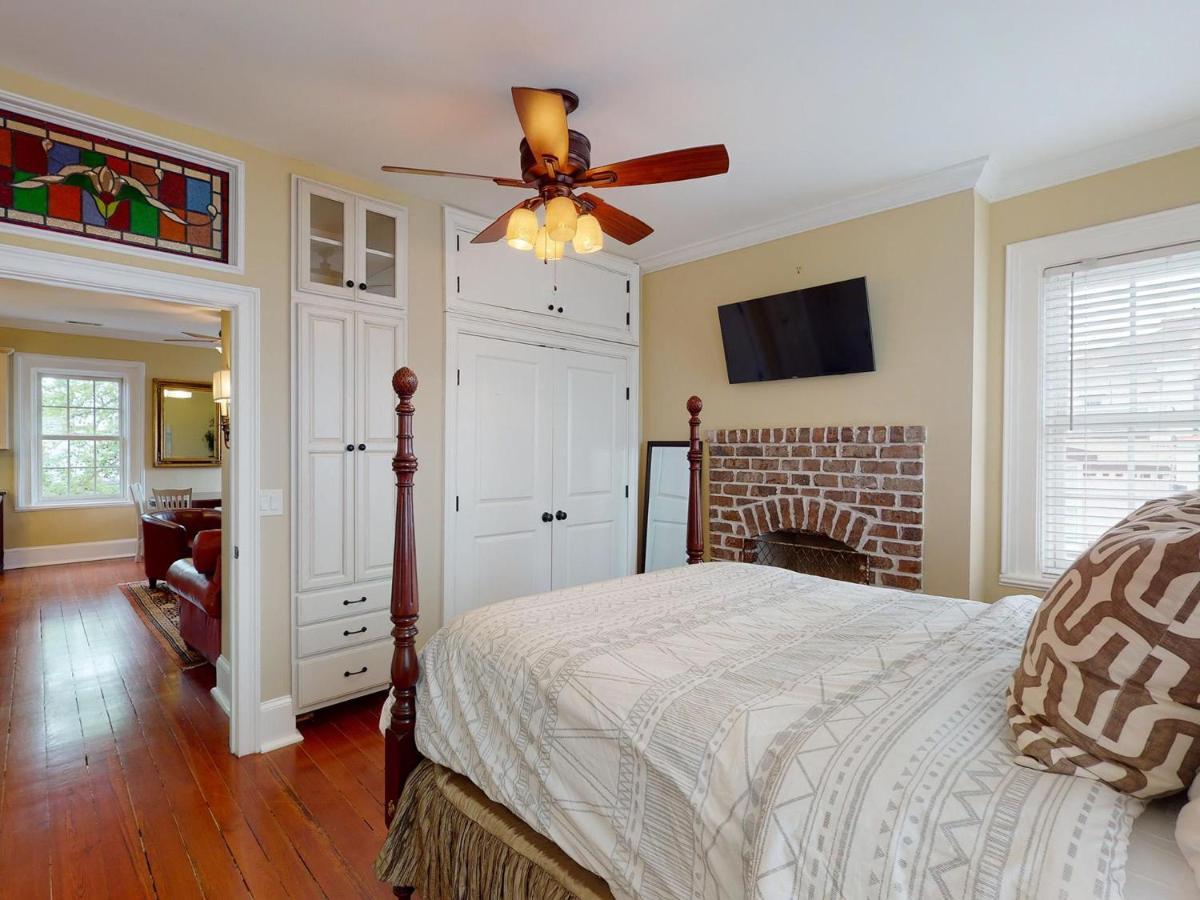 Haven On Taylor Unit 4 *