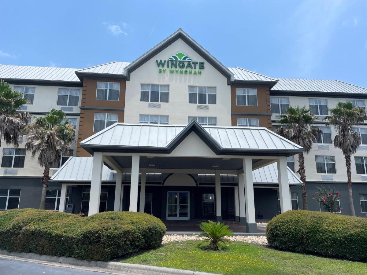 Wingate By Wyndham Savannah Gateway Hotel 2*