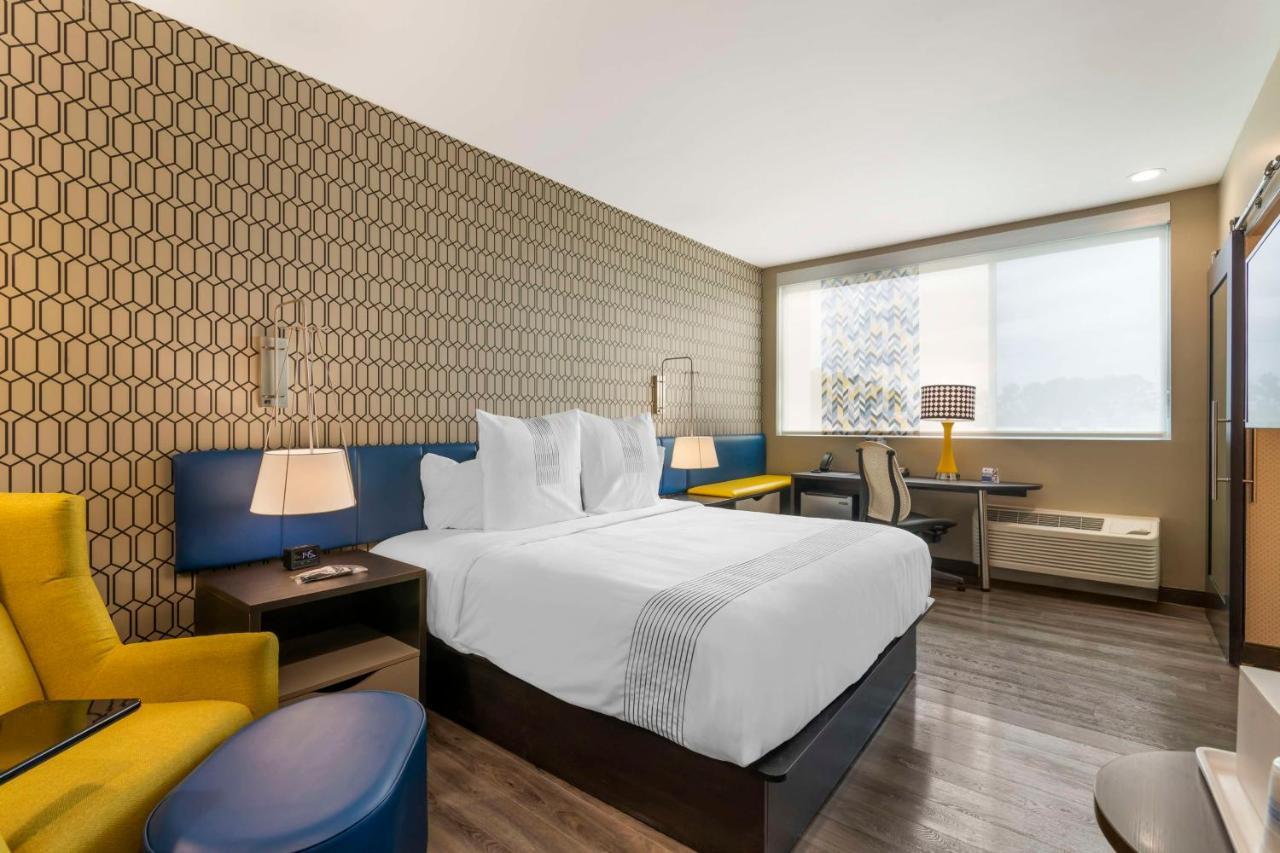 Hotel Glo Western Pooler - Airport 3*