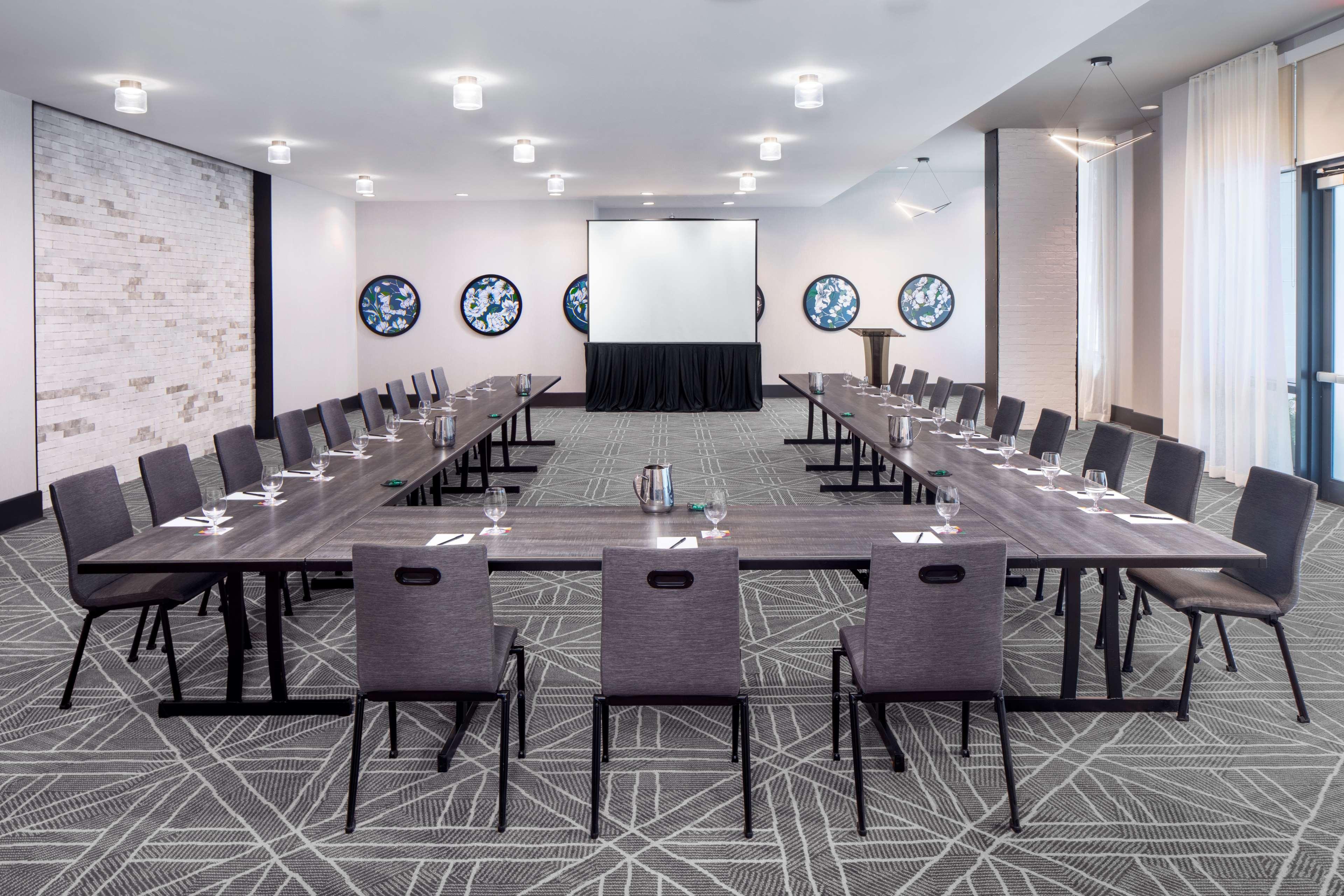 Andaz Savannah, By Hyatt Hotel