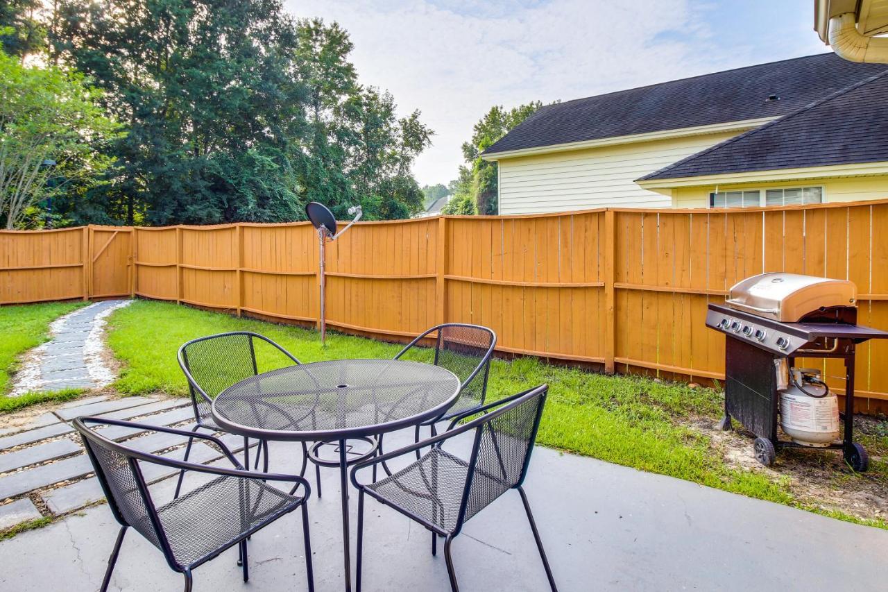 Holiday home Soothing Townhome With Patio! Savannah