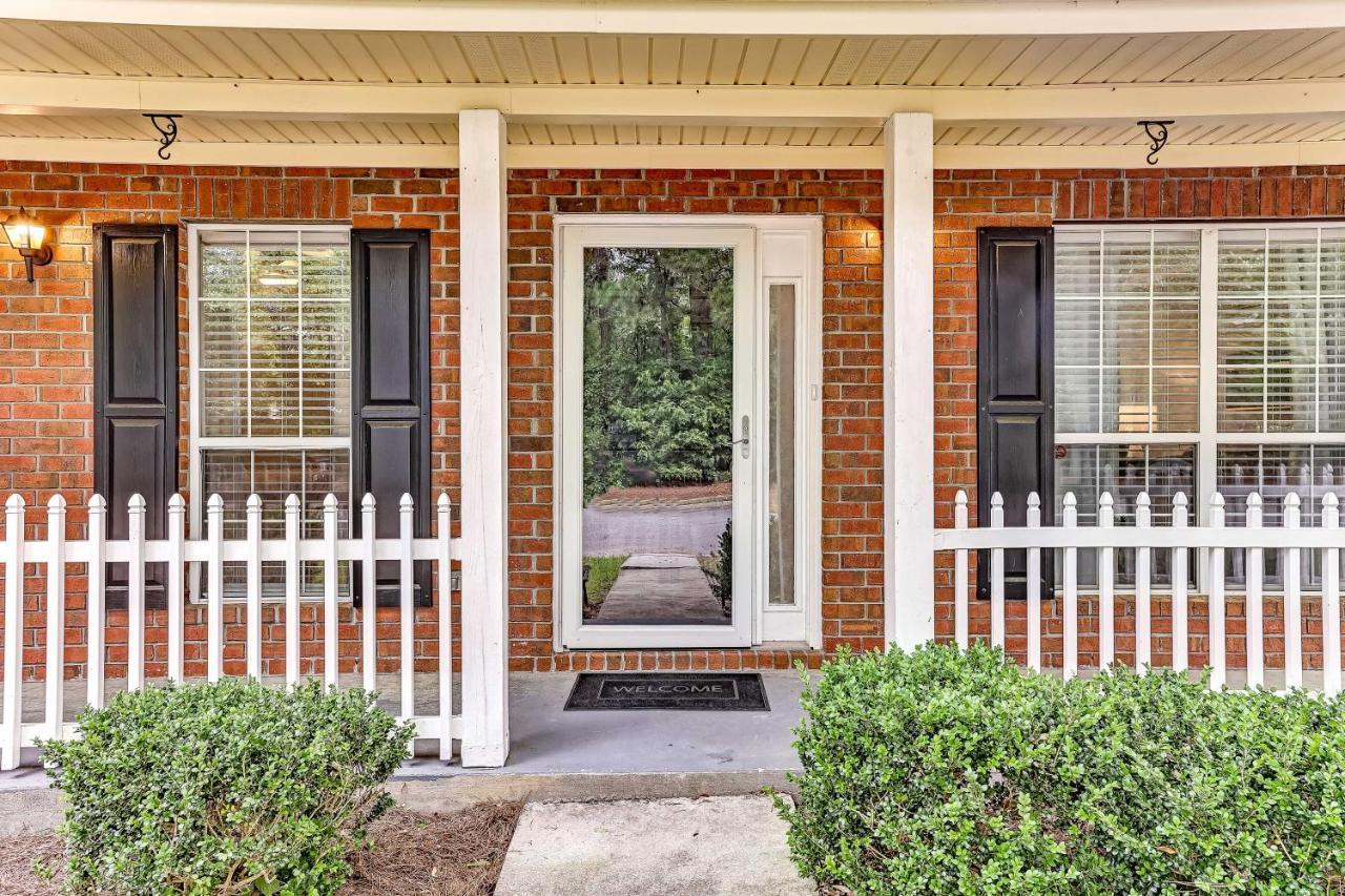 Soothing Townhome With Patio! Holiday home Savannah
