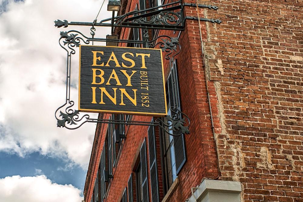 East Bay Inn, Historic Of Collection Savannah