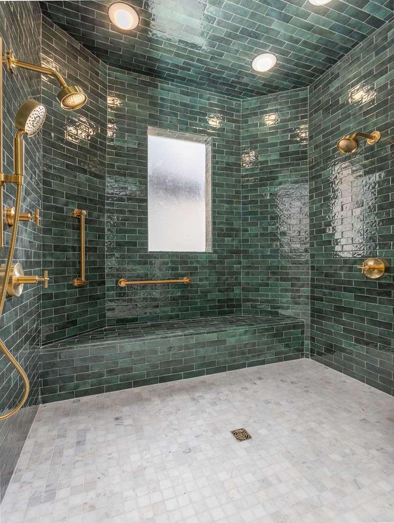 Bed & Breakfast Bellwether House 5*
