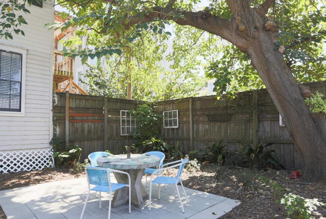 Apartment 2Br Affordable Walkable Duplex Near Forsyth Park Free Parking *