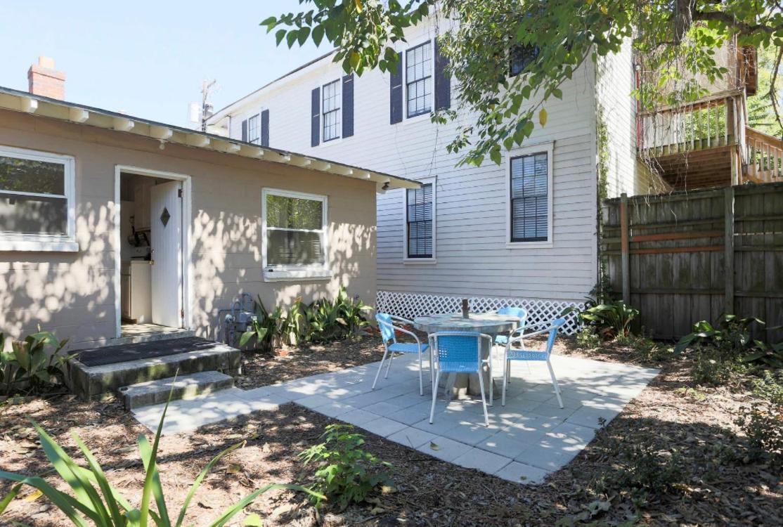 2Br Affordable Walkable Duplex Near Forsyth Park Free Parking Apartment Savannah