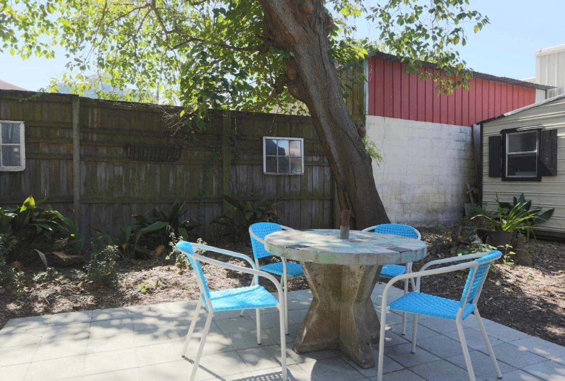 2Br Affordable Walkable Duplex Near Forsyth Park Free Parking Apartment *