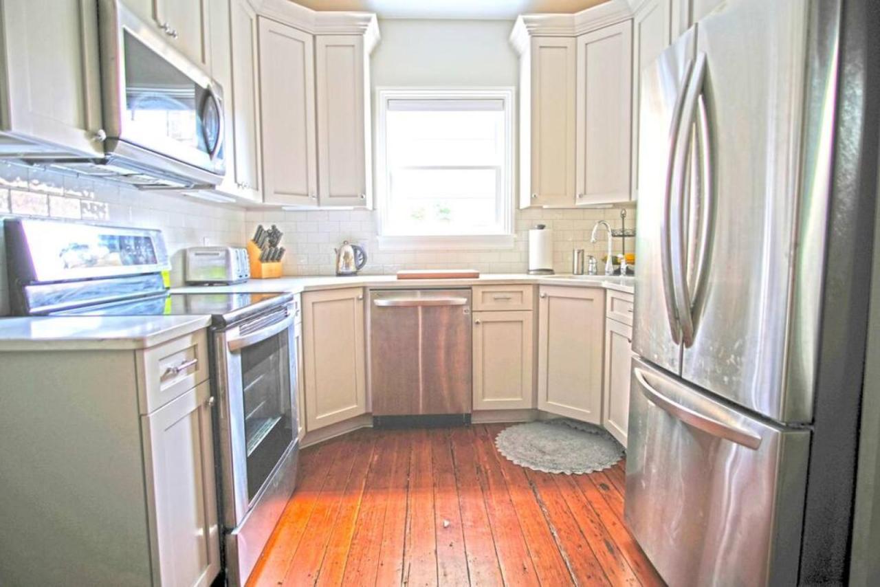 Holiday home Historic 3 Bedroom On Chatham Square Savannah