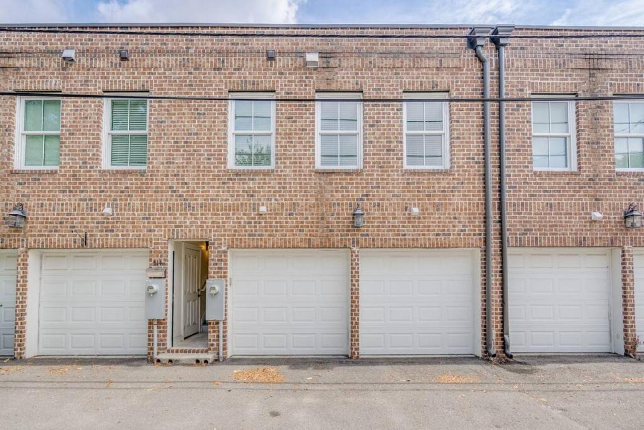 Rose Carriage House *