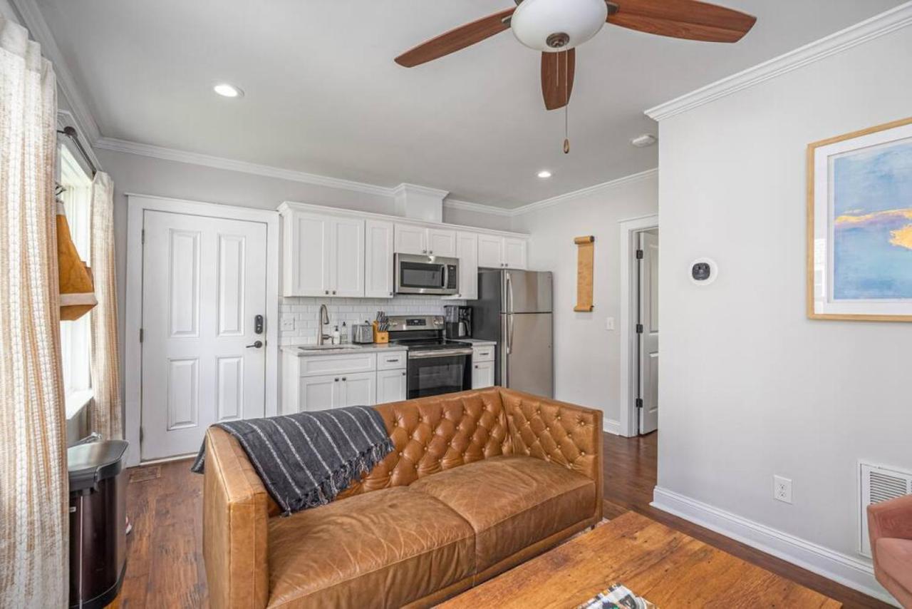 Bohemian Carriage House