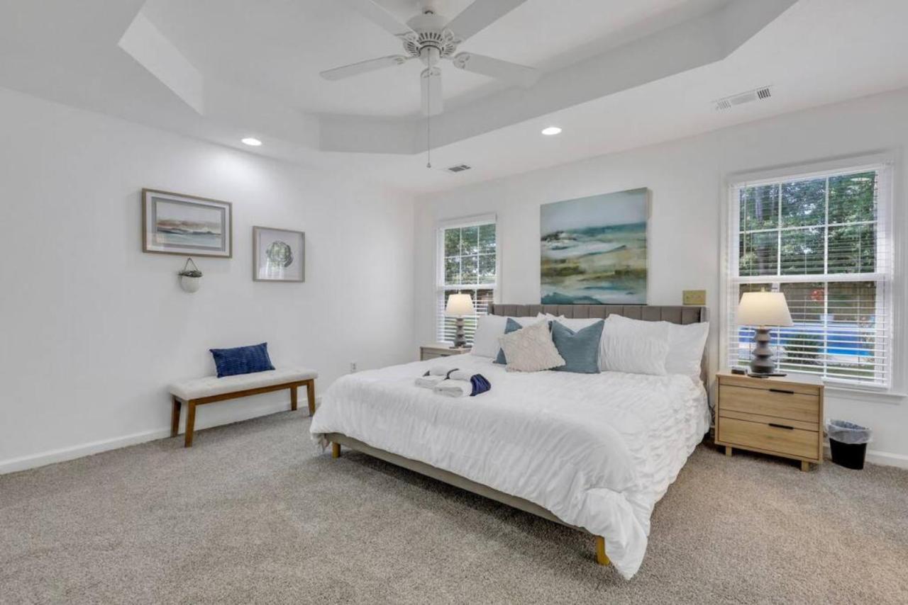 Holiday home 5br Pool, Jacuzzi, Firepit, Sports, Games Savannah