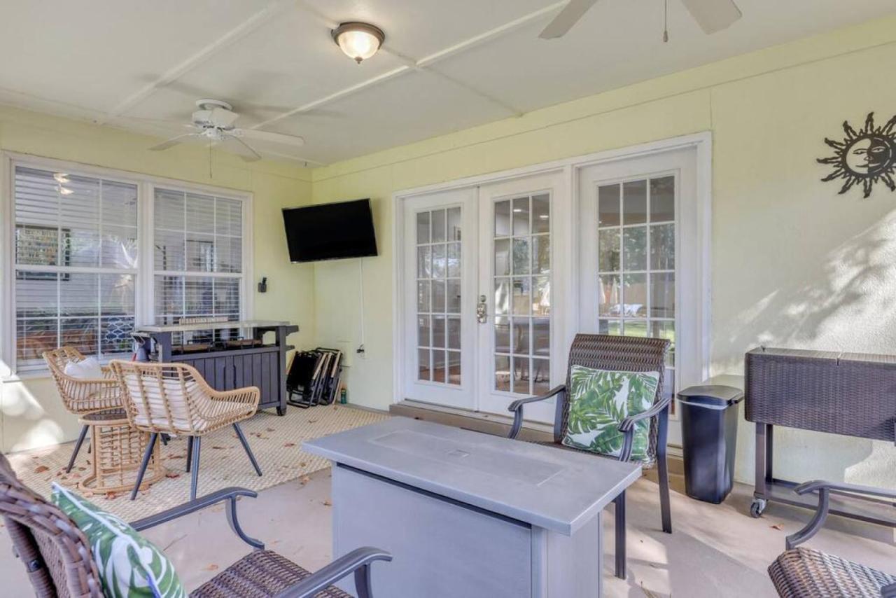 Holiday home 5br Pool, Jacuzzi, Firepit, Sports, Games Savannah