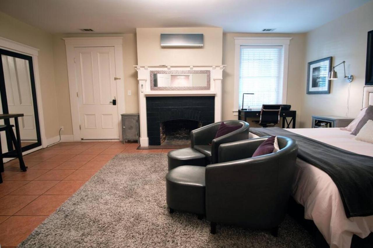Holiday home 8br Historic Hamilton House *