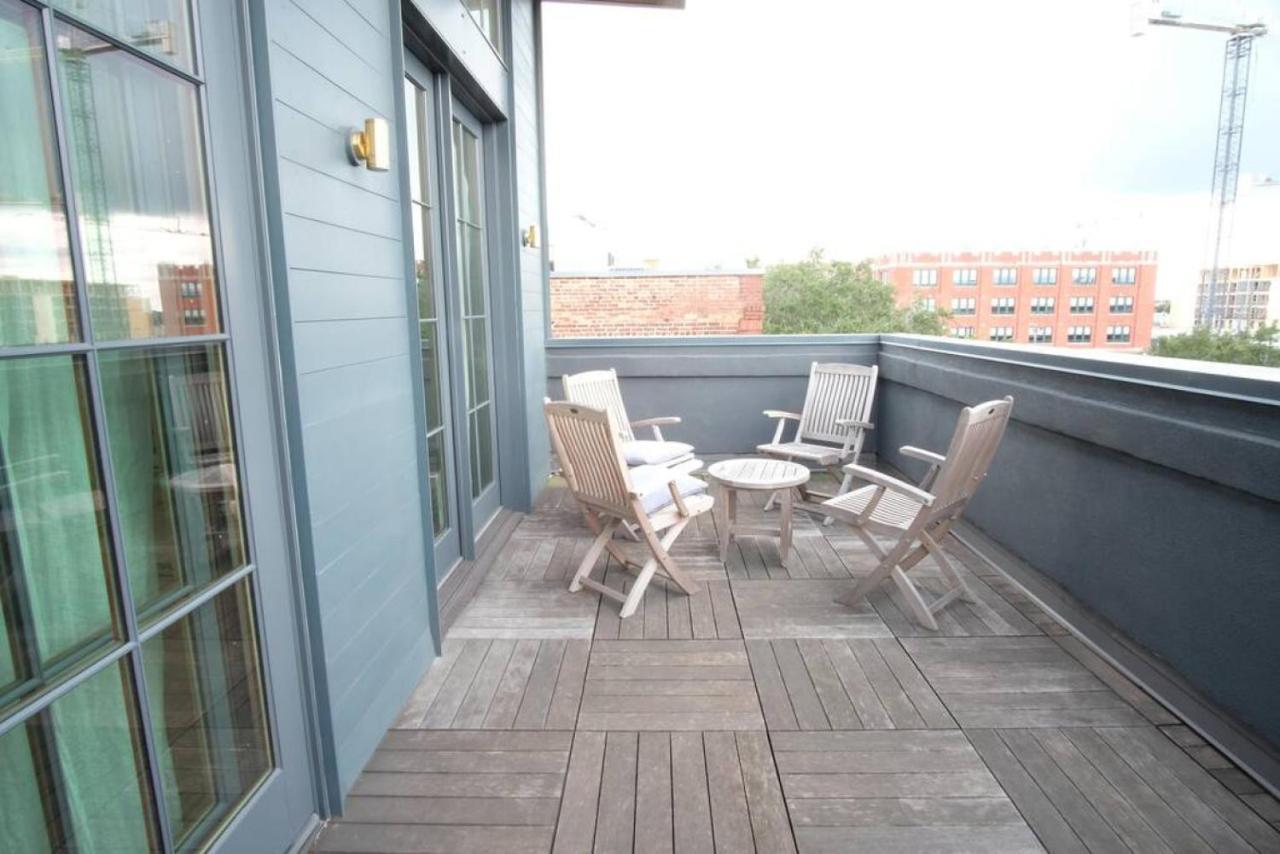 Apartment Floor Loft With Terrace In Downtown Savannah
