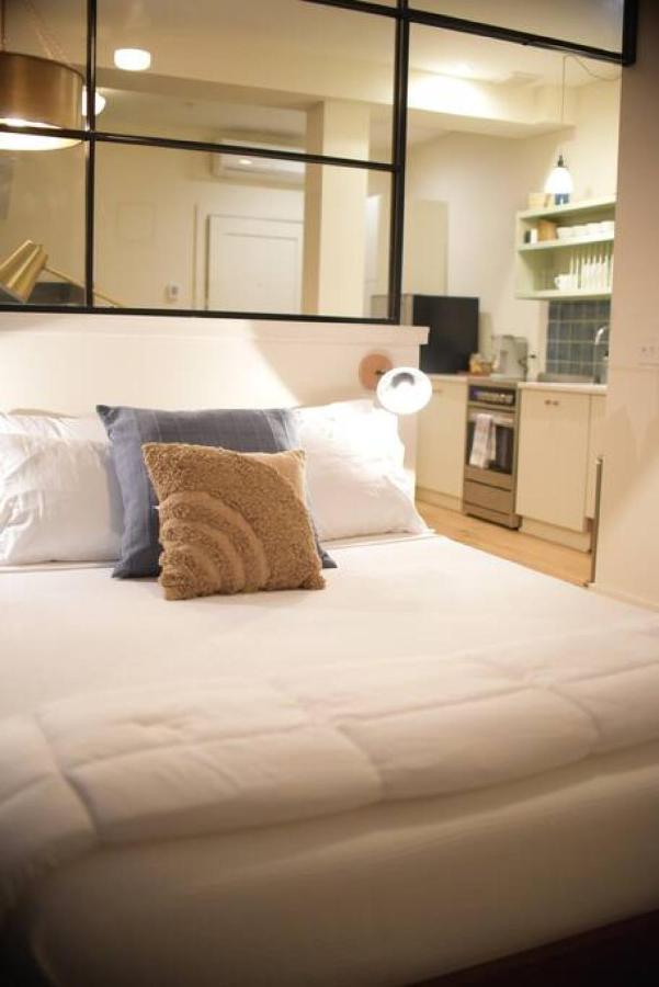 Hip In Downtown Apartment *
