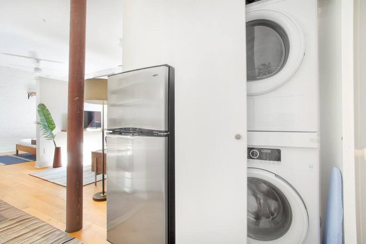 Downtown Loft Near Everything Apartment Savannah