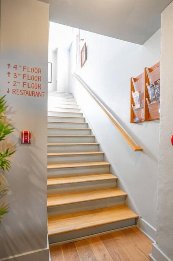 Apartment Downtown Loft Near Everything Savannah