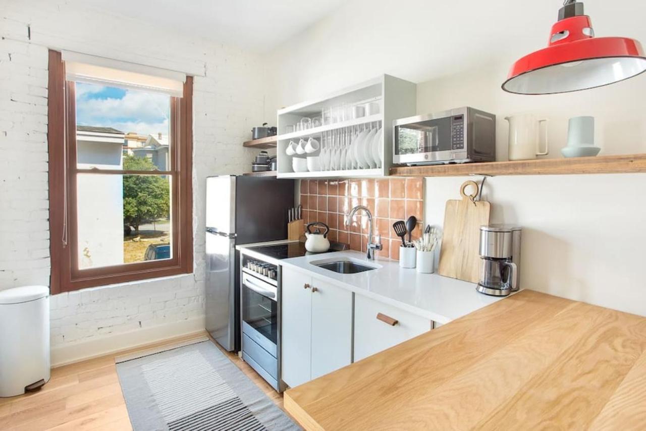 Roomy Hip 2br In * Savannah