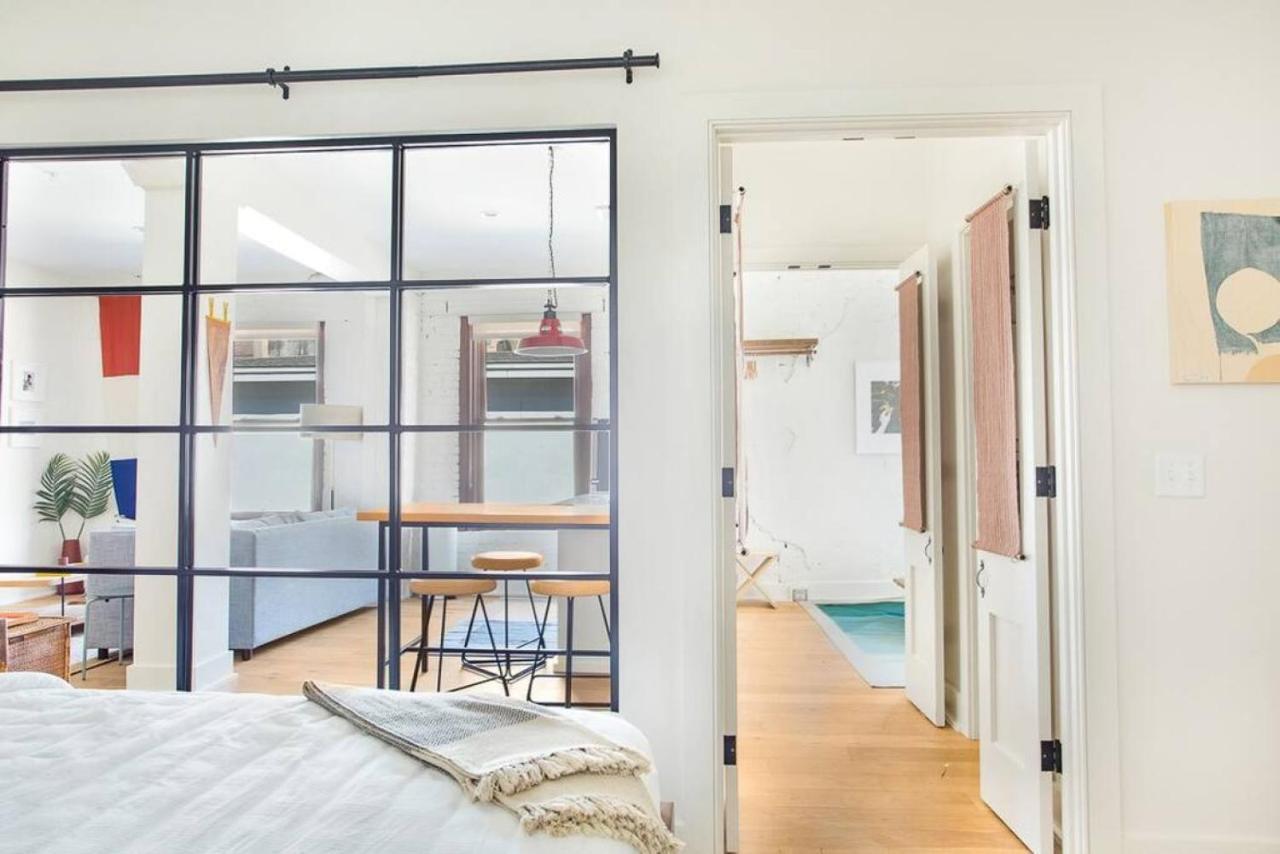 Roomy Hip 2br In Holiday home *