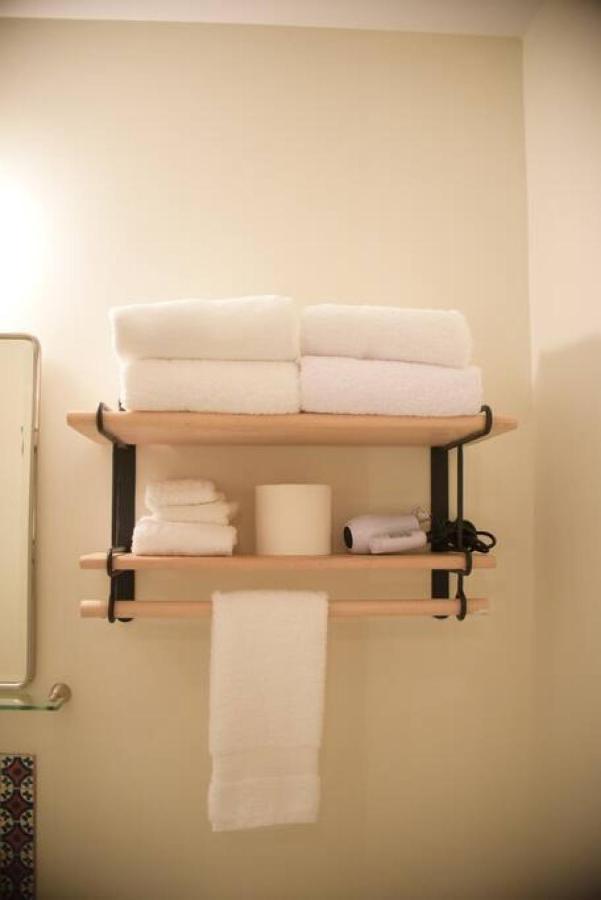 Hip In Downtown Apartment
